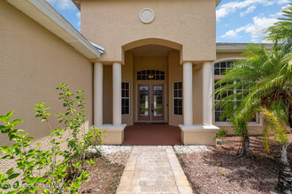 291 Devlin Ct SE in Palm Bay, FL - Building Photo - Building Photo