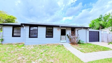 2252 Danforth Ave in Deltona, FL - Building Photo - Building Photo