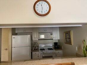 3120 Sepulveda Blvd, Unit 411 in Torrance, CA - Foto de edificio - Building Photo