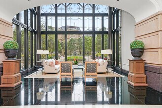 2550 N Lakeview Ave in Chicago, IL - Building Photo - Building Photo