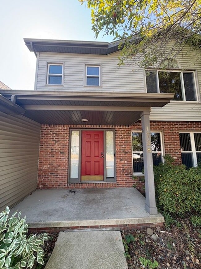 property at 1728 W Marlene Ave