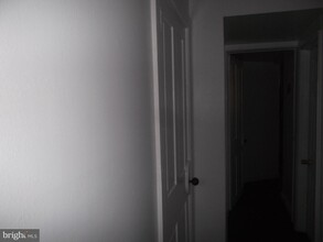 15 W Union St-Unit -4 in Burlington, NJ - Building Photo - Building Photo