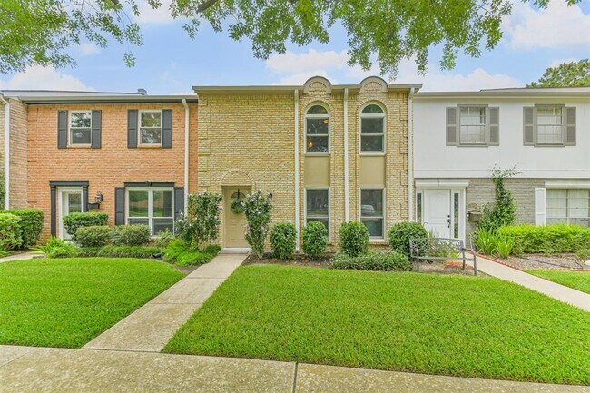 1352 Country Pl Dr in Houston, TX - Building Photo - Building Photo