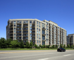 Paradise Condominium in Toronto, ON - Building Photo