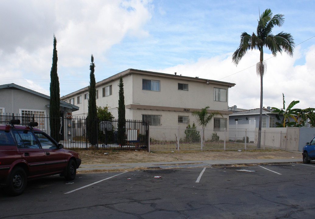 3842 Menlo Ave in San Diego, CA - Building Photo