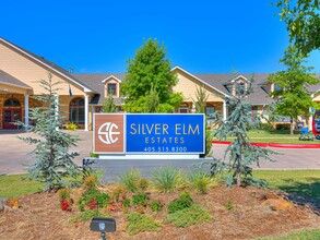 Silver Elm Estates of Norman in Norman, OK - Building Photo - Building Photo