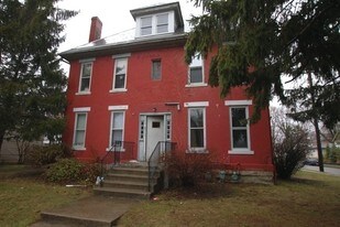 44 E Duncan St in Columbus, OH - Building Photo