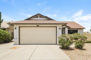 20814 N 31st Dr in Phoenix, AZ - Building Photo