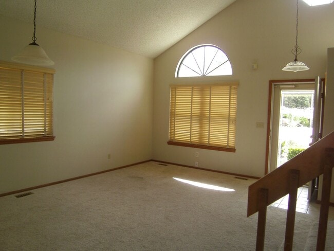 525 Sinton Ave in Colorado Springs, CO - Foto de edificio - Building Photo