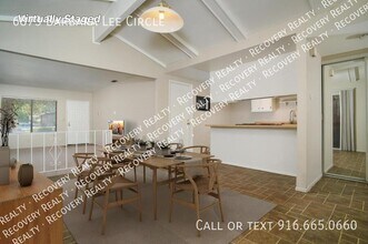 6873 Barbara Lee Cir in Sacramento, CA - Building Photo - Building Photo