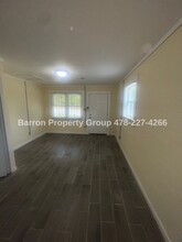 2375 Lincoln St, Unit B in Macon, GA - Building Photo - Building Photo