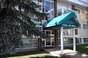 Majestic Apartments in Edmonton, AB - Building Photo