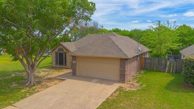 property at 3205 Carverly Ave