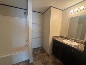 12 Dunlap Cir in Oxford, MI - Building Photo - Building Photo