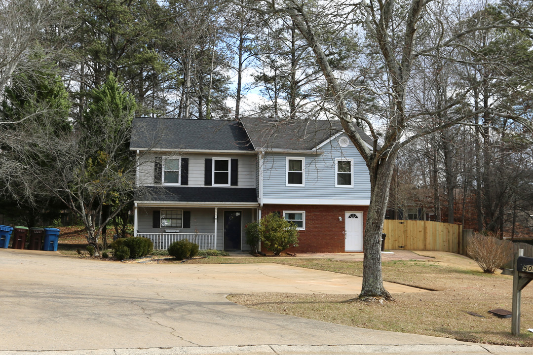 5061-5067 Village Green Way in Alpharetta, GA - Building Photo