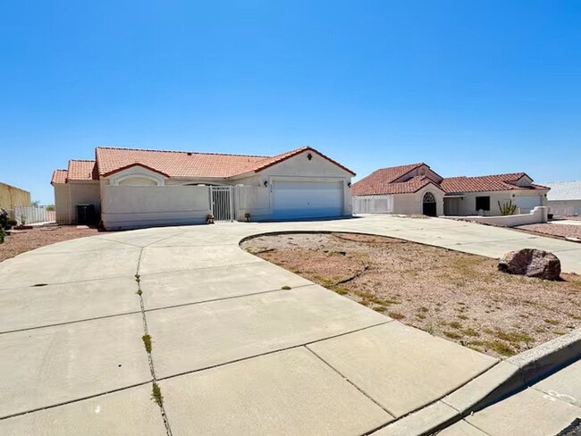 2576 McCormick Blvd in Bullhead City, AZ - Building Photo - Building Photo