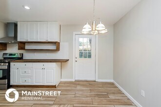 2141 23rd St SW in Largo, FL - Foto de edificio - Building Photo