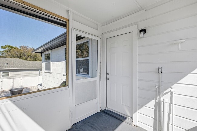 2027 30th Ave N in St. Petersburg, FL - Building Photo - Building Photo