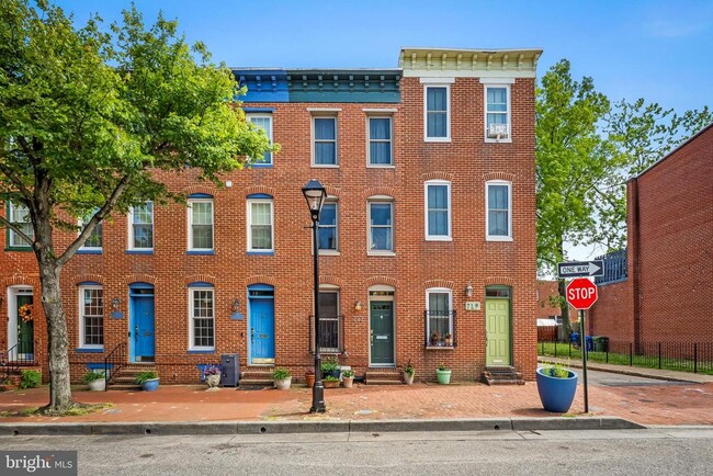 property at 747 McHenry St