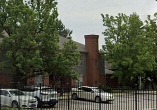 421 W Water St in Flint, MI - Foto de edificio - Building Photo