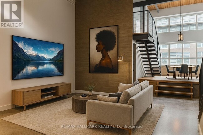 property at 136-1173 Dundas St E