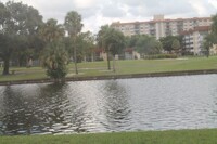 3740 Inverrary Dr, Unit 1B in Lauderhill, FL - Foto de edificio - Building Photo