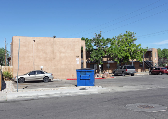 Espanola Apartments in Albuquerque, NM - Foto de edificio - Building Photo