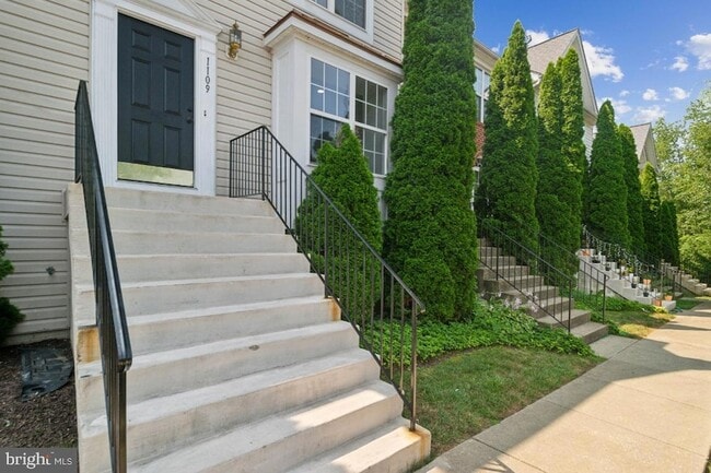 1109 Pomelo Ct in Catonsville, MD - Foto de edificio - Building Photo