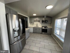 4111 Landgreen St in Rockville, MD - Building Photo - Building Photo