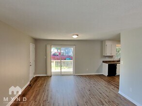 201 E Boston Ave in Bessemer City, NC - Building Photo - Building Photo