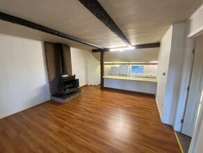 209 Cottage Ln in Cresco, PA - Building Photo - Building Photo