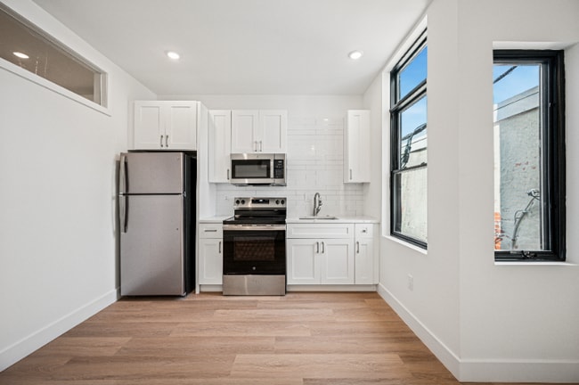3018 N Broad St in Philadelphia, PA - Building Photo - Building Photo