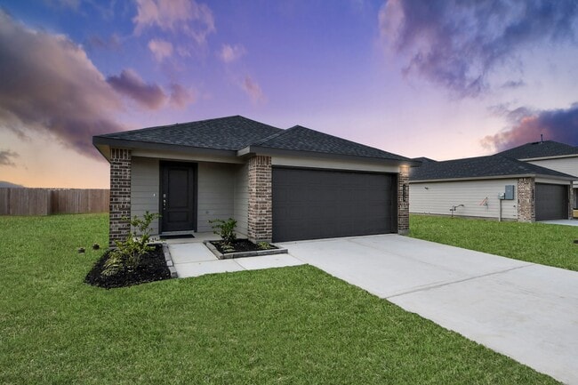 1018 Bluegill Ln in Alvin, TX - Building Photo - Building Photo