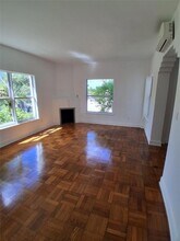 4035 Meridian Ave, Unit 206 in Miami Beach, FL - Building Photo - Building Photo