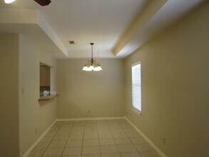 9804 Cantera Ct in Laredo, TX - Building Photo - Building Photo