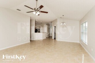 2721 Stratford Pointe Dr in West Melbourne, FL - Building Photo - Building Photo