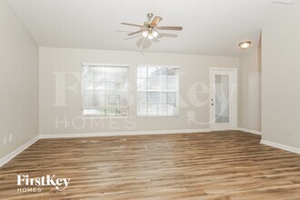 3240 Alesio Ave in North Port, FL - Foto de edificio - Building Photo