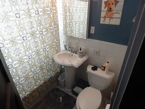 93 Bromfield Rd, Unit 1 in Somerville, MA - Building Photo - Building Photo