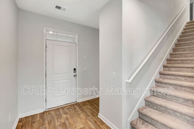 575 Wayton Cir in Moncks Corner, SC - Building Photo - Building Photo