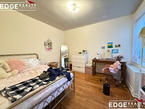 2000 Commonwealth Ave, Unit 5 in Boston, MA - Building Photo - Building Photo