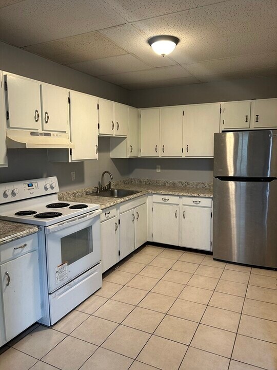 30 Whitney St in Winchendon, MA - Building Photo