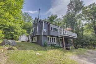 93 Lady Slipper Rd in Woodstock, NH - Building Photo