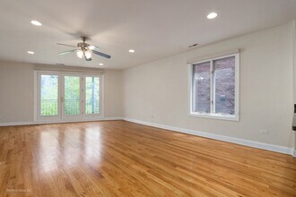 25 E 26th St in Chicago, IL - Building Photo - Building Photo