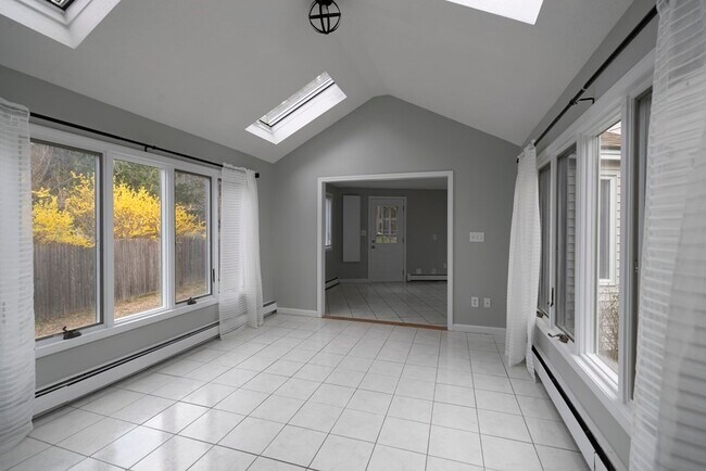 4 Sterling Ln in Westford, MA - Building Photo - Building Photo