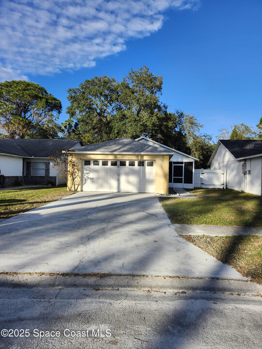 3118 Winchester Dr in Cocoa, FL - Building Photo