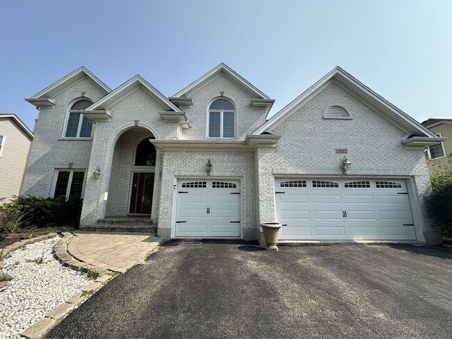 property at 1937 Yukon Dr