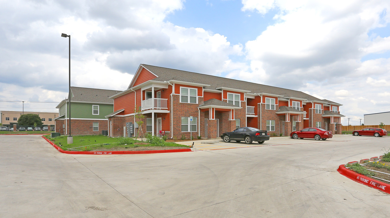 Residences of Solms Village Apartments in New Braunfels, TX - Foto de edificio