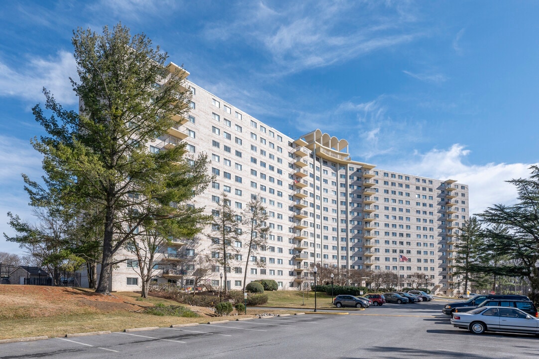 University Towers in Silver Spring, MD - Building Photo