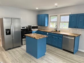 107 Bennett St in Greer, SC - Building Photo - Building Photo