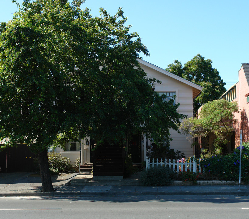 727 Tennessee St in Vallejo, CA - Building Photo